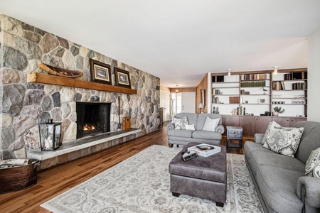 Up North getaway without the drive - Gull Lake cottage - image 10