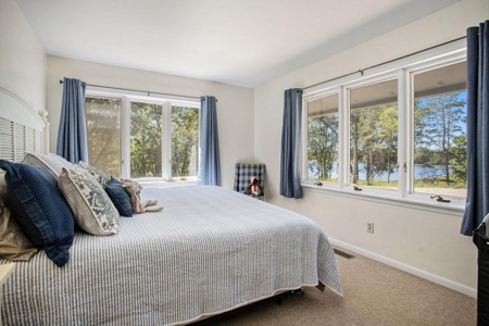 Up North getaway without the drive - Gull Lake cottage - image 35