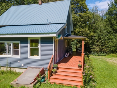 Country Home on Acreage For Sale in Milford, New York! - image 40