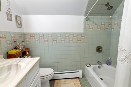 Country Home on Acreage For Sale in Milford, New York! - image 28