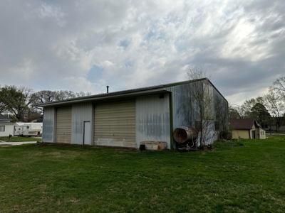 Commercial Property For Sale In Logan Iowa - image 11
