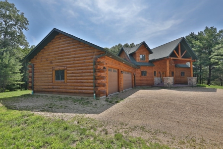 Log Home with Hunting Land for Sale in Marquette County, WI - image 3