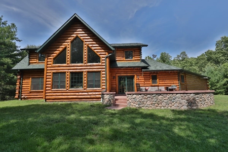 Log Home with Hunting Land for Sale in Marquette County, WI - image 31