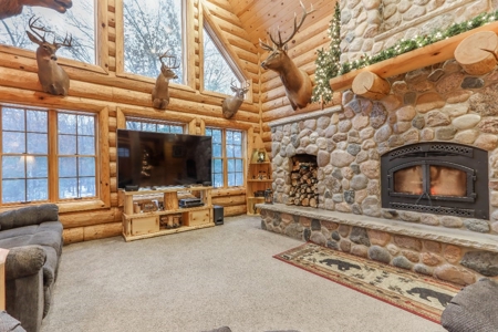 Log Home with Hunting Land for Sale in Marquette County, WI - image 8