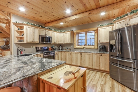Log Home with Hunting Land for Sale in Marquette County, WI - image 12