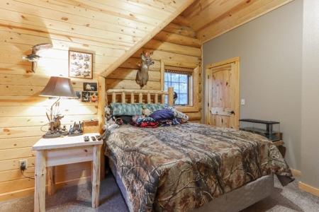 Log Home with Hunting Land for Sale in Marquette County, WI - image 25