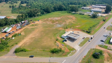 7 Acre Prime Commercial Property in Greenville, AL - image 3