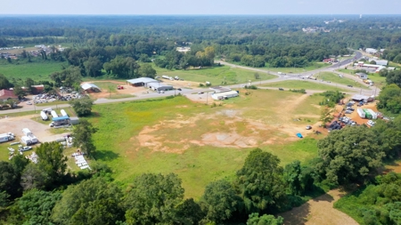 7 Acre Prime Commercial Property in Greenville, AL - image 6