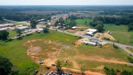 7 Acre Prime Commercial Property in Greenville, AL - image 5