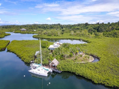 Small Private Island Home, Bocas del Toro - image 1