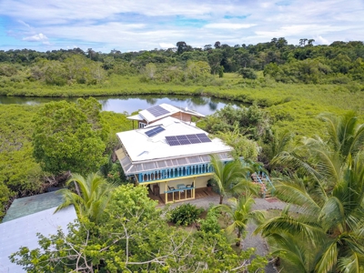 Small Private Island Home, Bocas del Toro - image 35