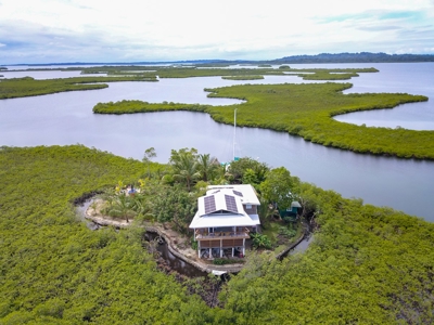 Small Private Island Home, Bocas del Toro - image 37