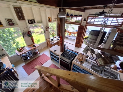 Charming Waterfront Home, Bocas del Toro Panama - image 11