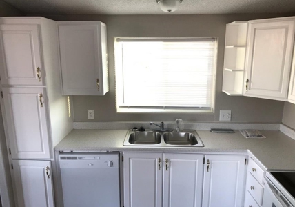 2 Bedroom, 2 Bath Home on 1 Acre Lot in Salome, Arizona - image 2
