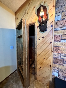 Lincoln, MT Country Home - image 30