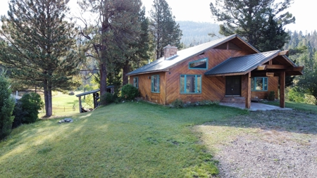 Lincoln, MT Country Home - image 37
