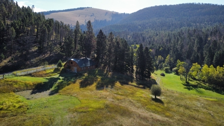 Lincoln, MT Country Home - image 39