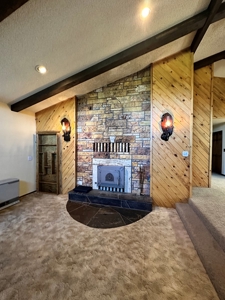 Lincoln, MT Country Home - image 32