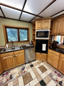 Lincoln, MT Country Home - image 34