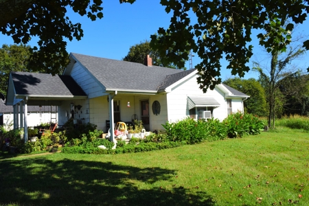 Hobby Farm on 22 acres, 1960s Home, Barns, Woods, Pasture - image 18