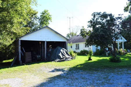 Hobby Farm on 22 acres, 1960s Home, Barns, Woods, Pasture - image 12