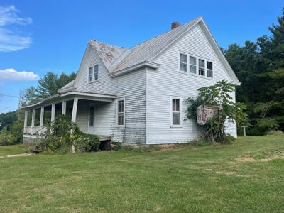 ** PENDING ** Investment Property for Sale Near Floyd - image 1