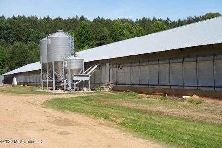 Forest MS Turnkey 2-House Breeder Poultry Farm and 13 Acres - image 12