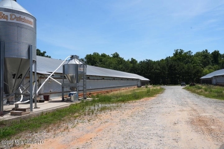 Forest MS Turnkey 2-House Breeder Poultry Farm and 13 Acres - image 14