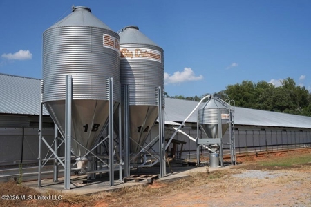 Forest MS Turnkey 2-House Breeder Poultry Farm and 13 Acres - image 38