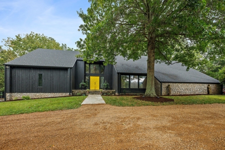 Unparalleded Luxury Living - image 2