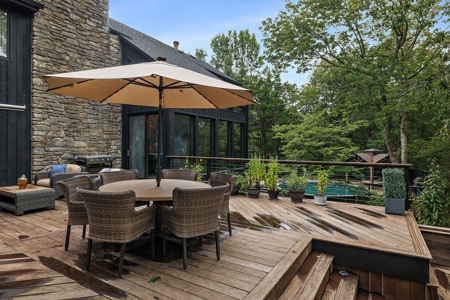 Unparalleded Luxury Living - image 35