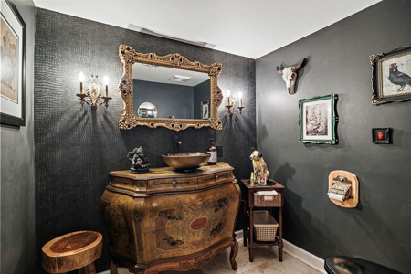 Unparalleded Luxury Living - image 22