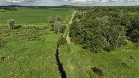 Coveted Hunting and Waterfront Property for Sale in South Ce - image 8