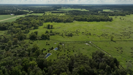 Coveted Hunting and Waterfront Property for Sale in South Ce - image 6