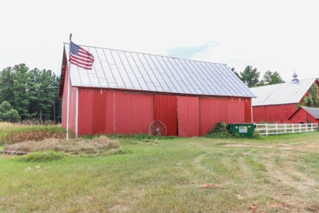 Farmhouse with Land for Sale in Marquette County, WI - image 38