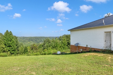 Country Home for Sale in Lewis County, Tennessee - image 36