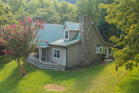 Secluded Mountain Retreat for Sale in Stuart VA - image 4