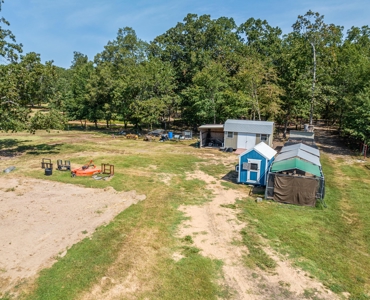 Custom Home On Acreage With Large Pond & Hunting NE TX - image 15