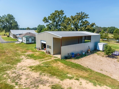 Custom Home On Acreage With Large Pond & Hunting NE TX - image 16