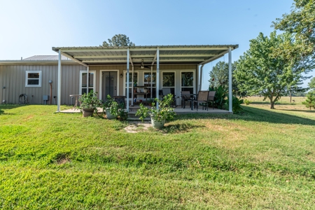 Custom Home On Acreage With Large Pond & Hunting NE TX - image 34