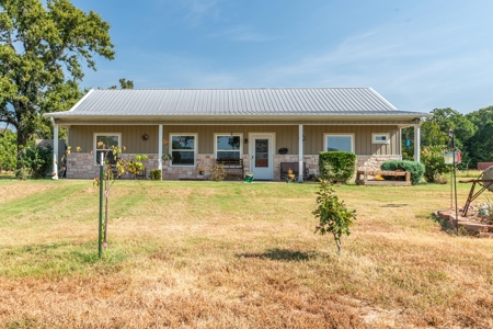 Custom Home On Acreage With Large Pond & Hunting NE TX - image 37
