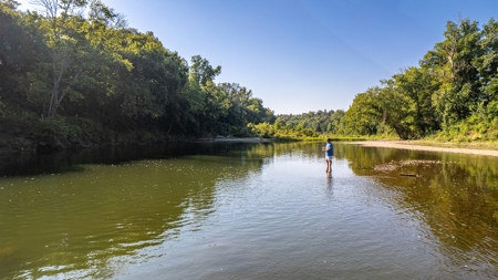 Riverfront Ranch for sale in Montgomery County, Arkansas - image 7