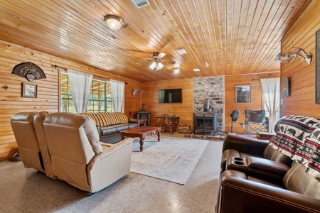Riverfront Ranch for sale in Montgomery County, Arkansas - image 34