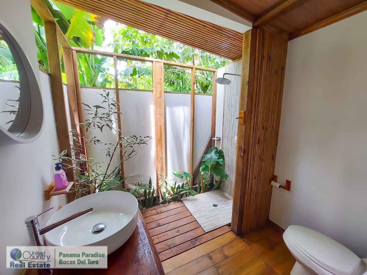Big Creek B&B; & Home – Big Creek, Isla Colón – 26