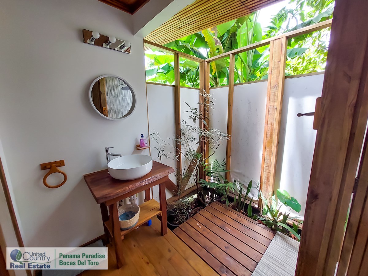 Big Creek B&B; & Home – Big Creek, Isla Colón – 27