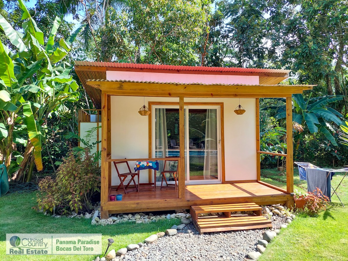 Big Creek B&B; & Home – Big Creek, Isla Colón – 25