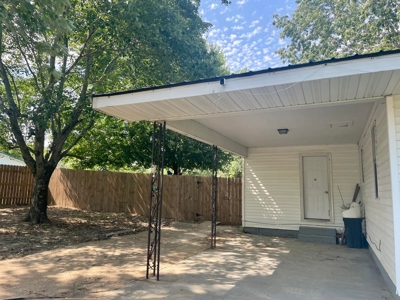 Country Home on 0.33+/- Acres in Wappapello Missouri - image 3