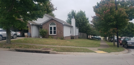 200 Meadow Valley Rd. Lexington Ky. 40511 Home Corner lot - image 2