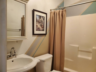 3 Bedroom 2 Bathroom Outside Of Hugo Oklahoma For Sale - image 31