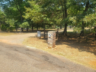 3 Bedroom 2 Bathroom Outside Of Hugo Oklahoma For Sale - image 2